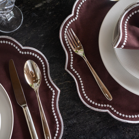 Tablescape - Mantel Café (Brown Placemat)